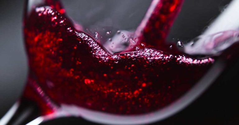 vin rouge petillant